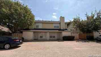 featured image of 2203 Creekside Ln