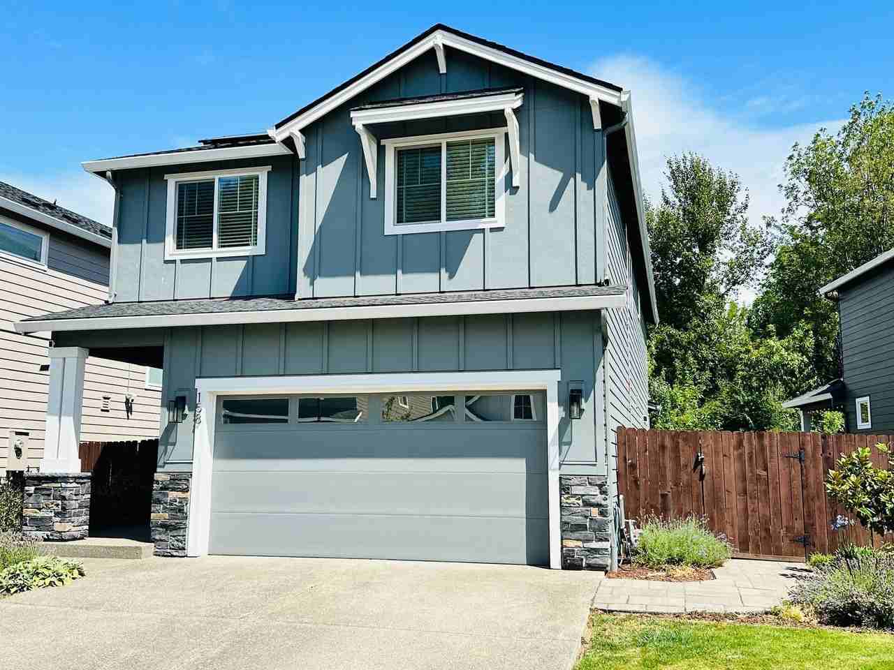 158 S 39th Dr - Photo 2 of 35
