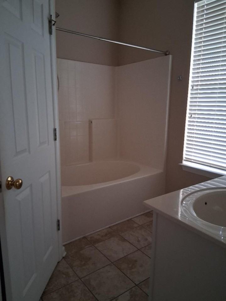 6133 Letson Farms Dr - Photo 6 of 9