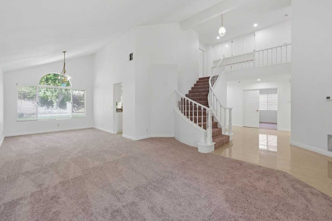 22148 Pamplico Dr - Photo 5 of 39