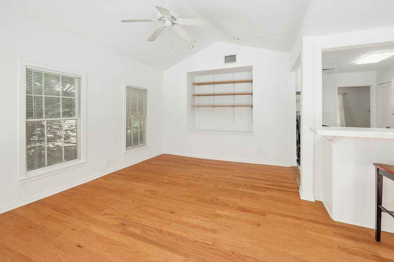 1703 Alegria Rd - Photo 5 of 27