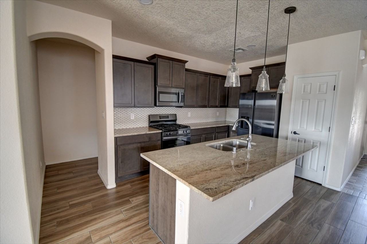 4461 Golden Eagle Loop Ne - Photo 5 of 24