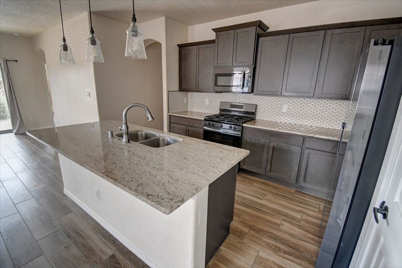 4461 Golden Eagle Loop Ne - Photo 6 of 24