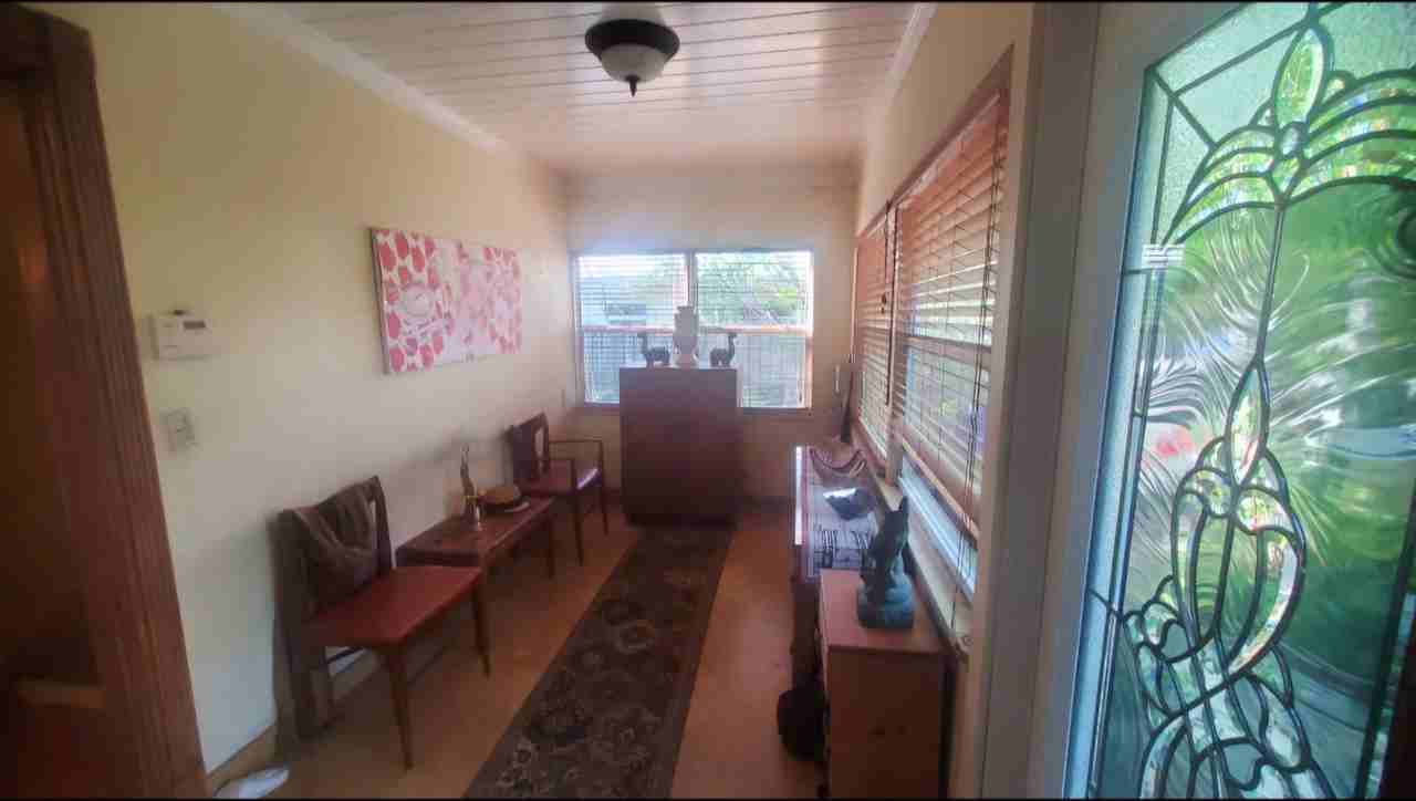 215 N Palmway - Photo 3 of 25