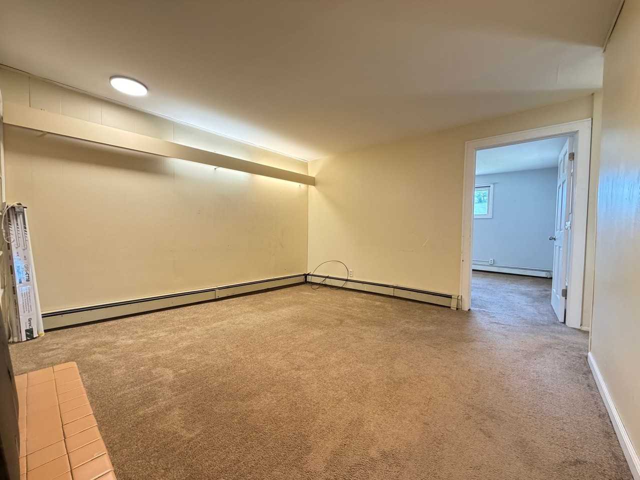 1710 1/2 Carver Ave - Photo 4 of 21