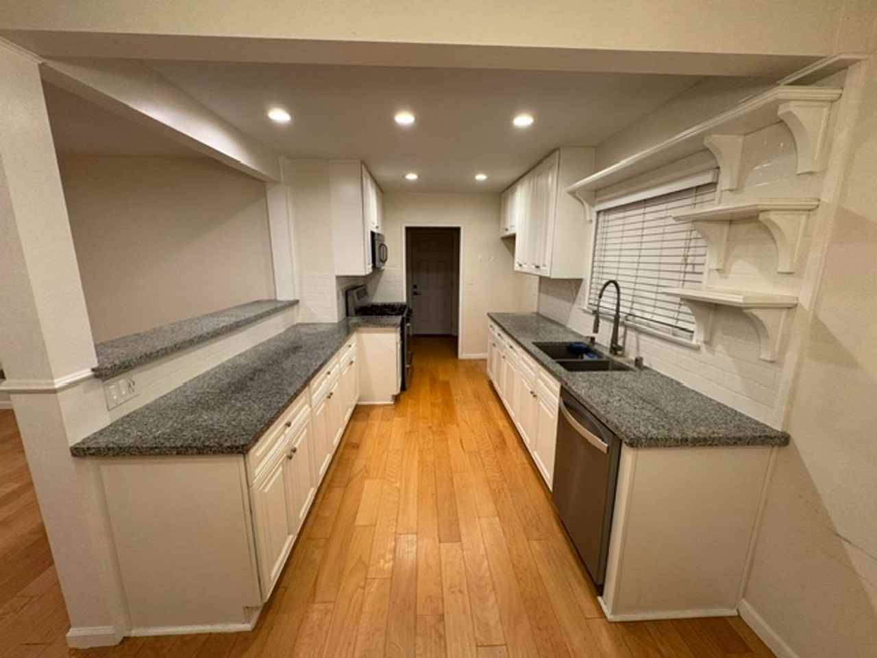 5938 Fairman St - Photo 2 of 7