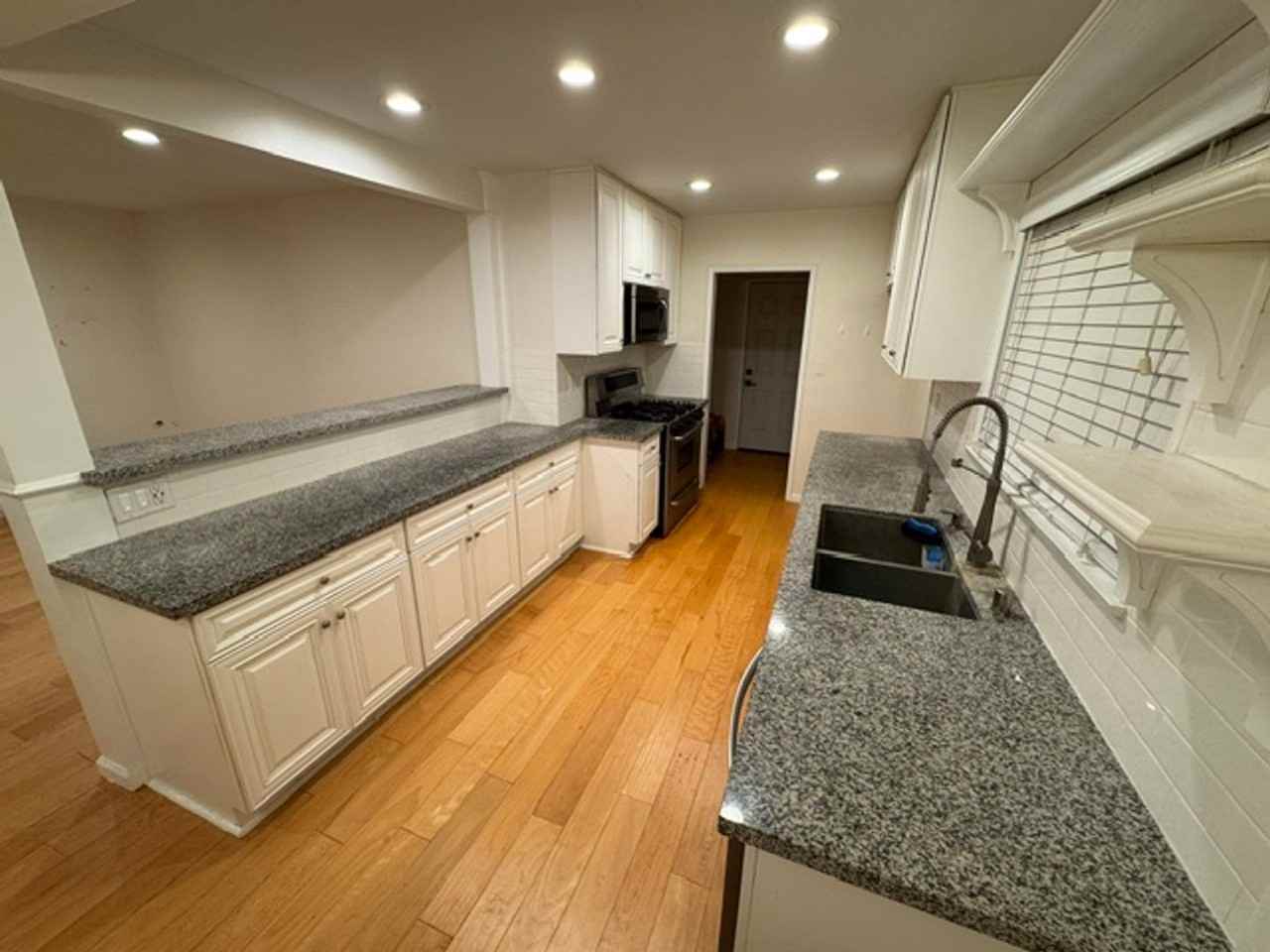 5938 Fairman St - Photo 3 of 7