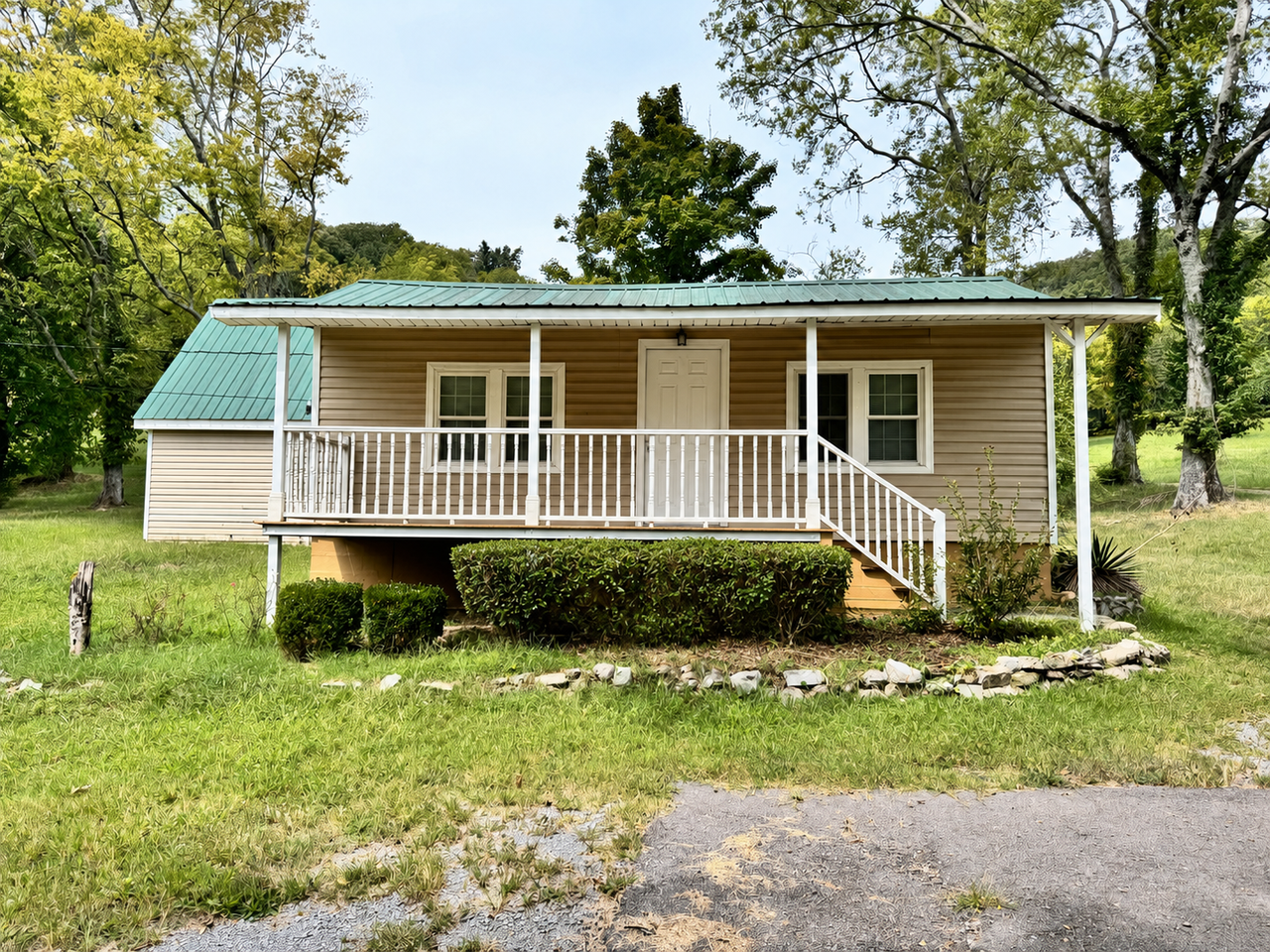 1447 Franklin Rd - Photo 2 of 13