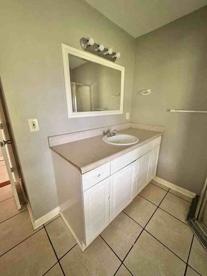 1447 Franklin Rd - Photo 7 of 13