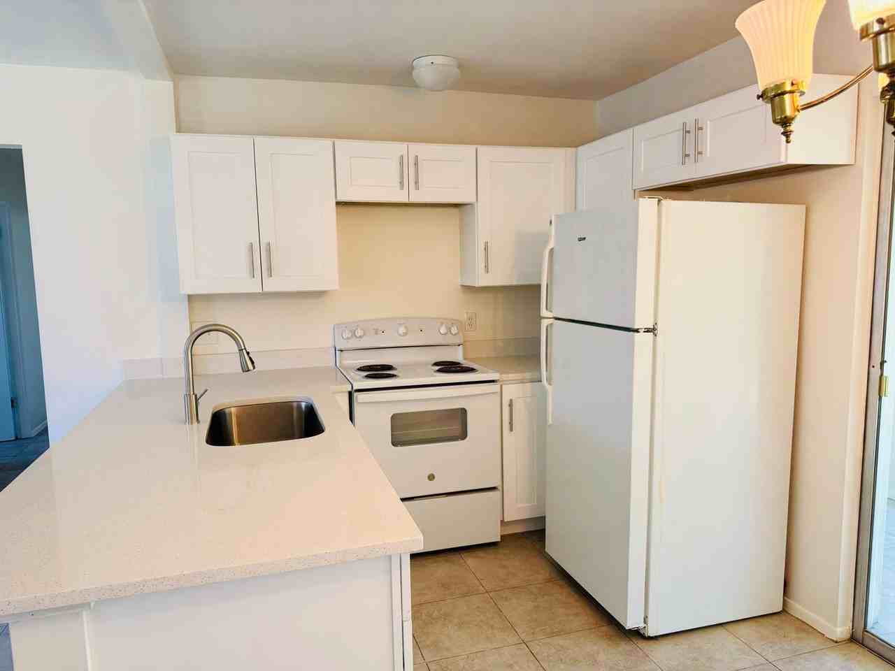 14205 Allison Dr - Photo 2 of 11