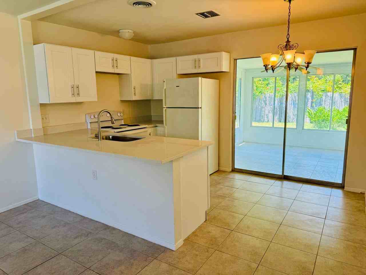 14205 Allison Dr - Photo 4 of 11