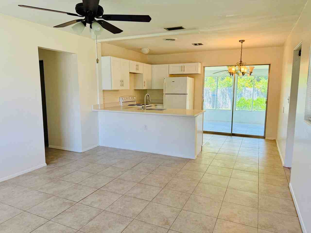 14205 Allison Dr - Photo 5 of 11