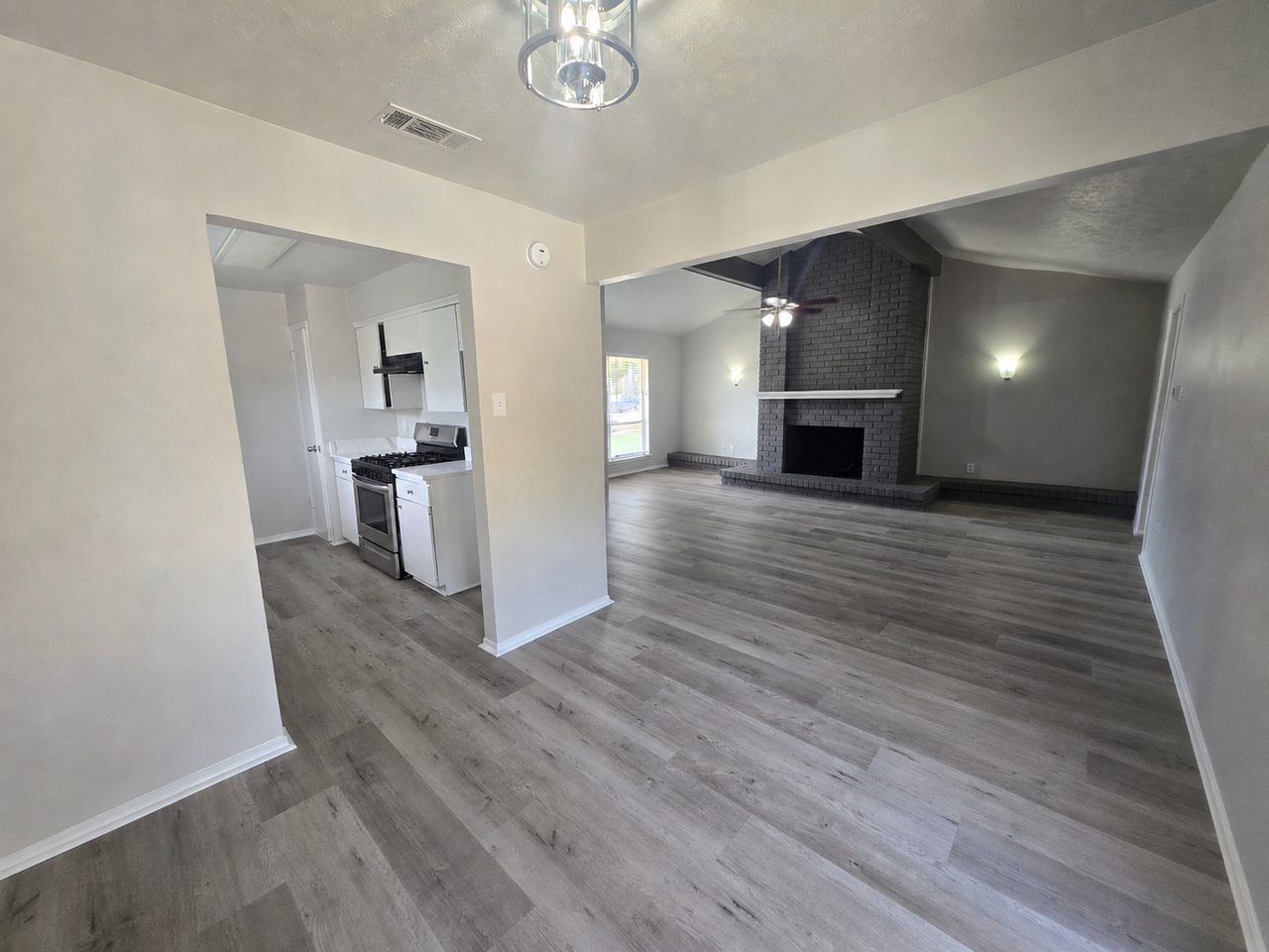 13441 Blossomheath Ln - Photo 3 of 25