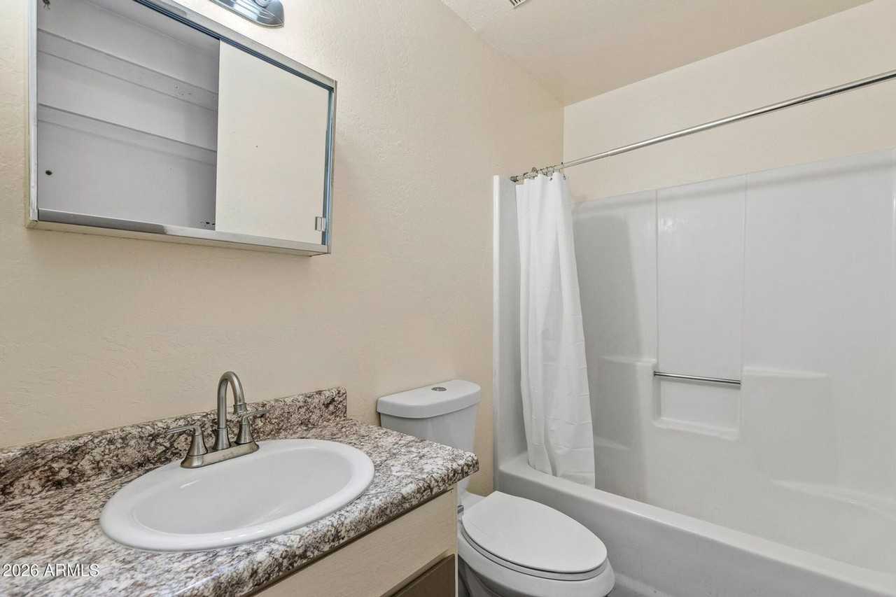 114 E Paseo Del Rio #A - Photo 4 of 19