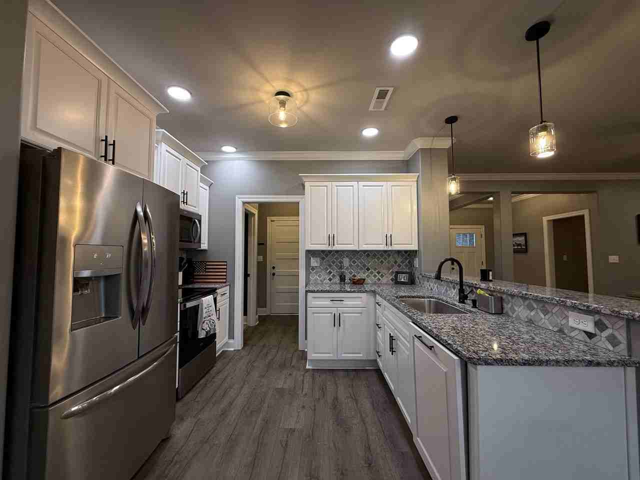 2604 Etna Dr - Photo 4 of 27