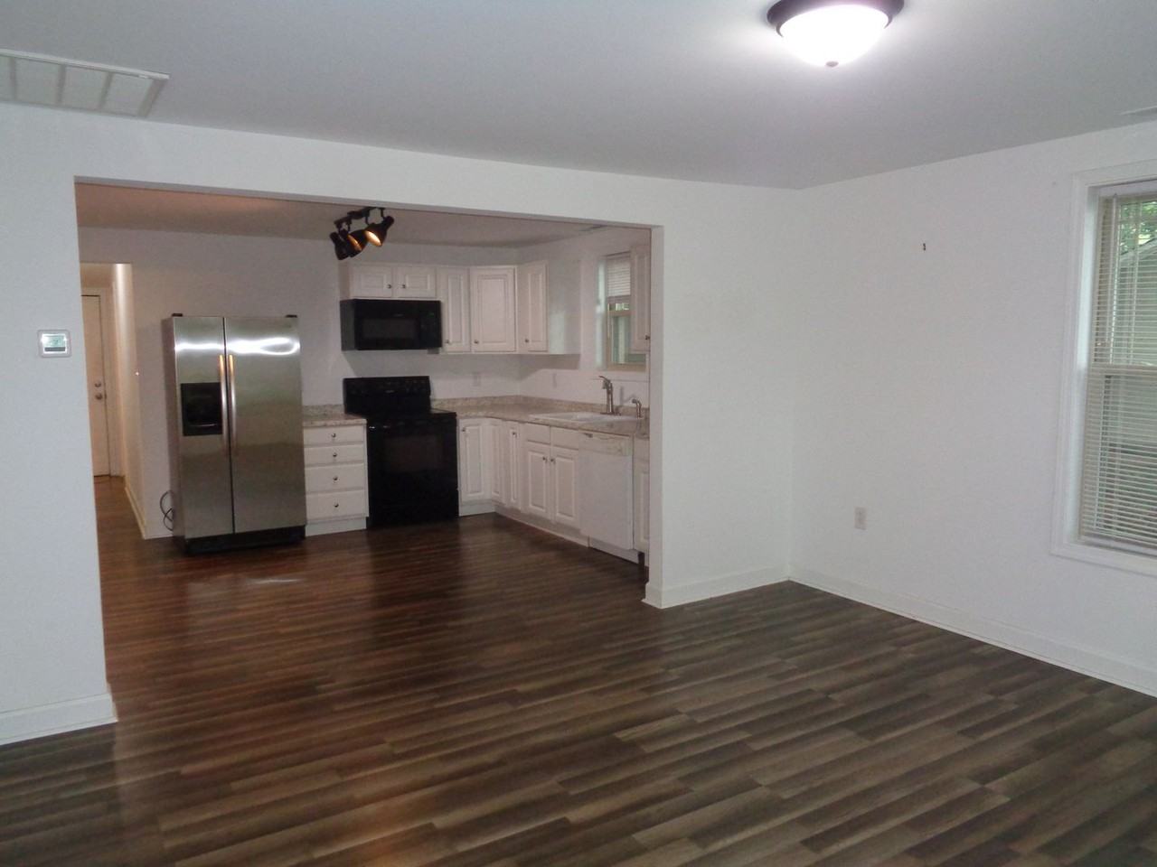 212 Orr St - Photo 2 of 15