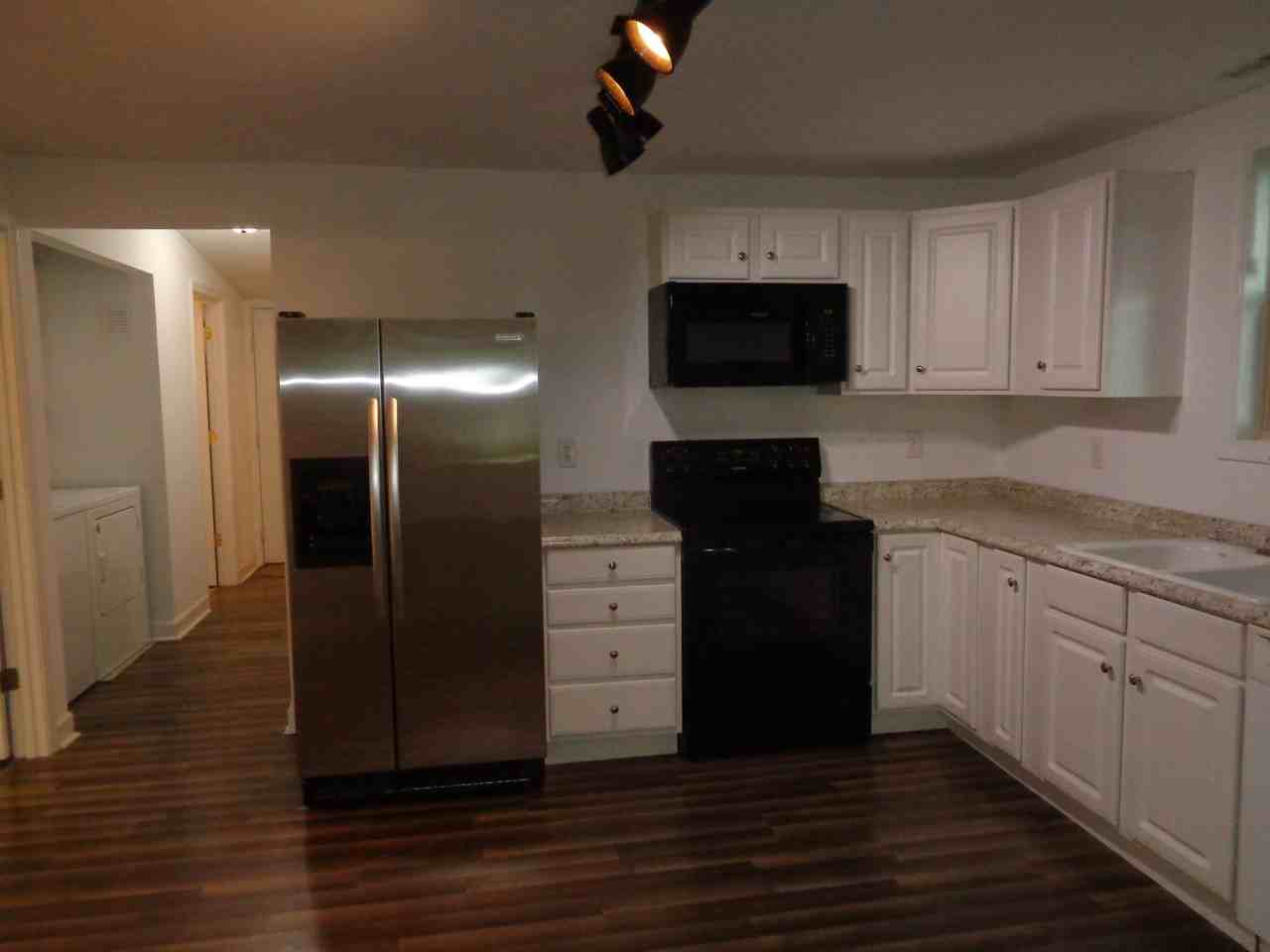 212 Orr St - Photo 4 of 15