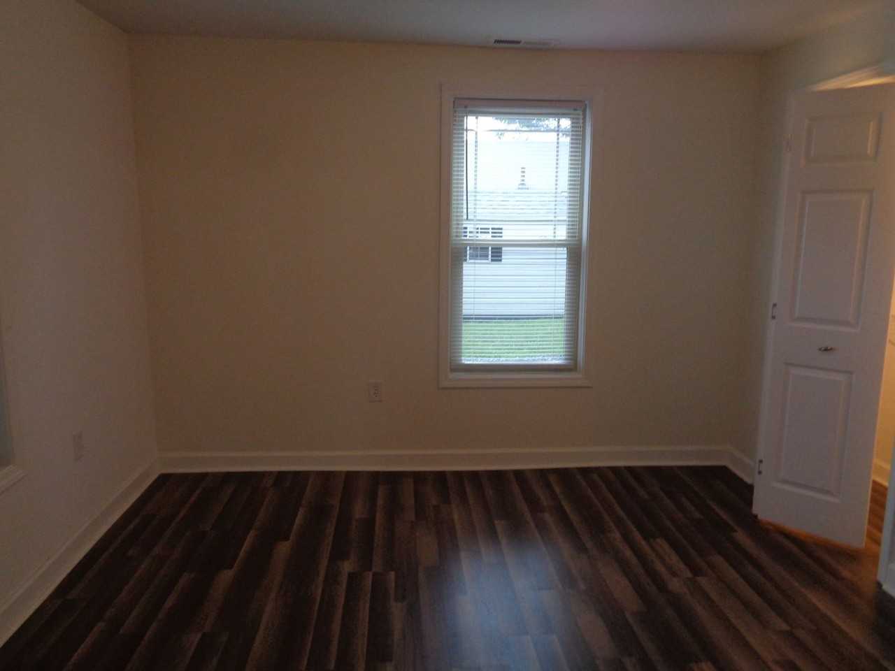 212 Orr St - Photo 6 of 15