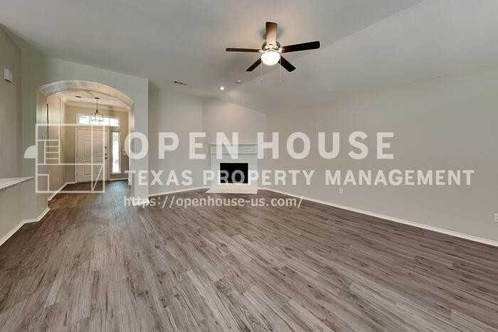 1626 Mallard Dr - Photo 4 of 20