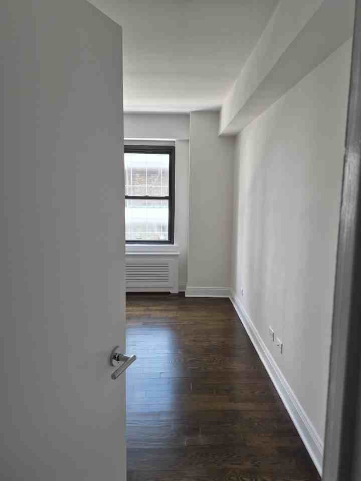 Tribeca #07 - Photo 2 of 10