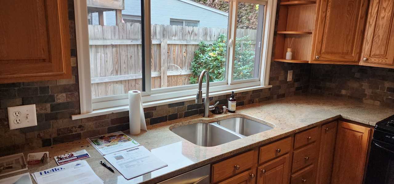 1314 Sarah St #NA - Photo 2 of 16