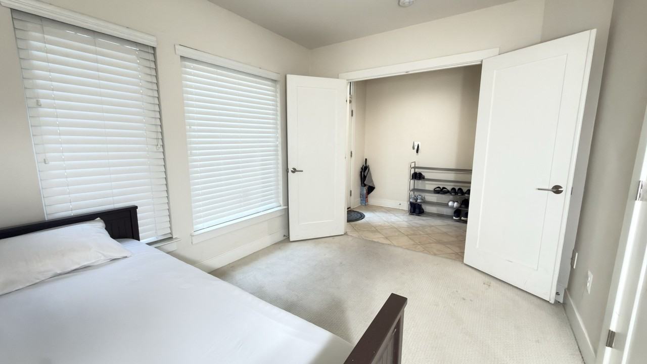 4502 Kennedy St #2 - Photo 6 of 15