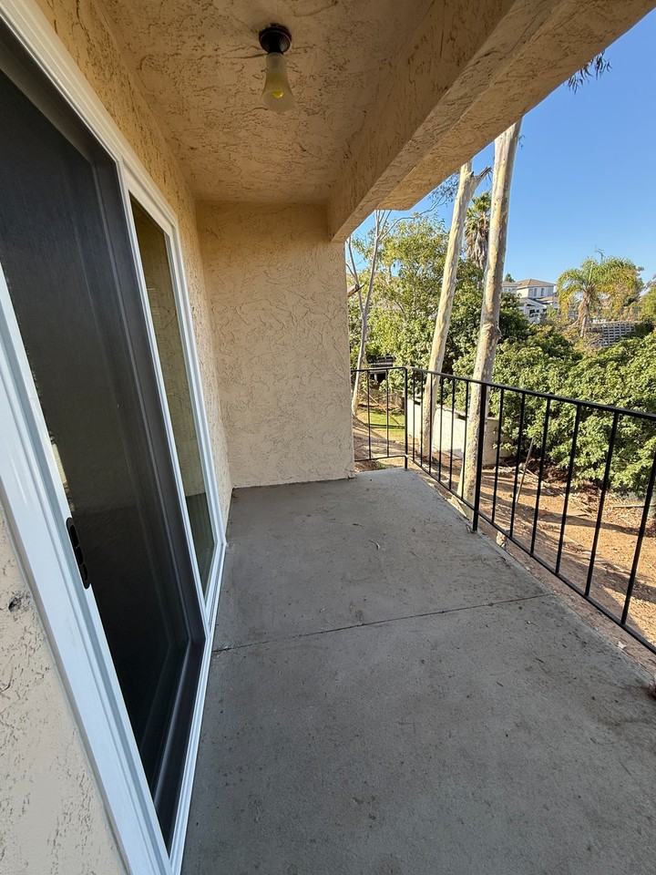 1702 E 7th St #NA - Photo 6 of 14