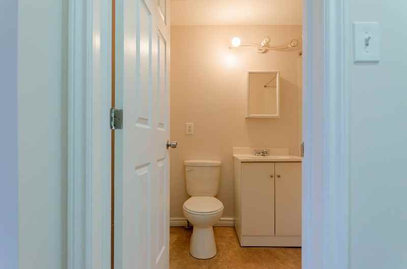 236 Jogues Street - Photo 7 of 10