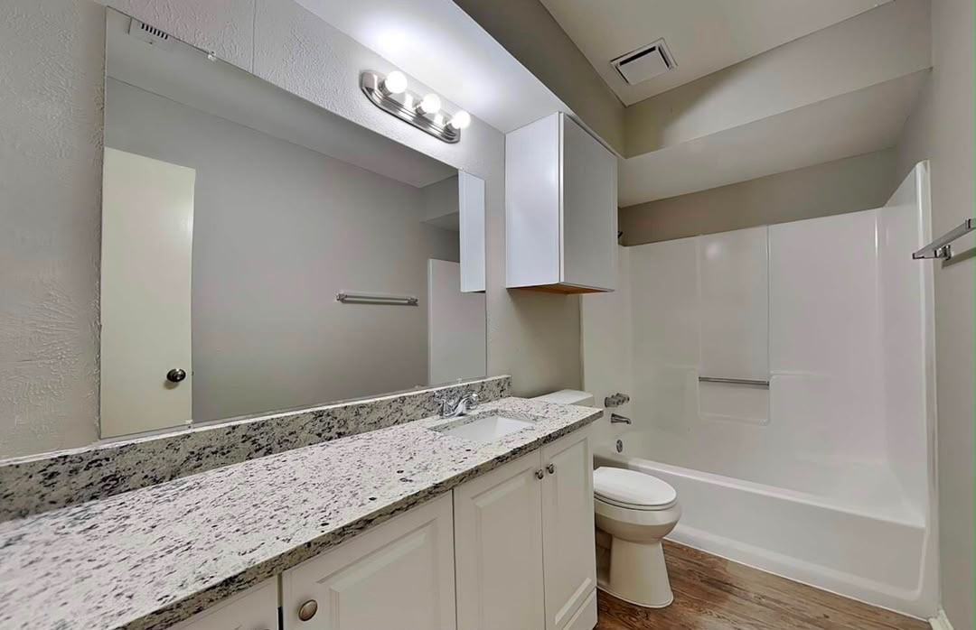 512 Shennandoah Drive - Photo 2 of 7