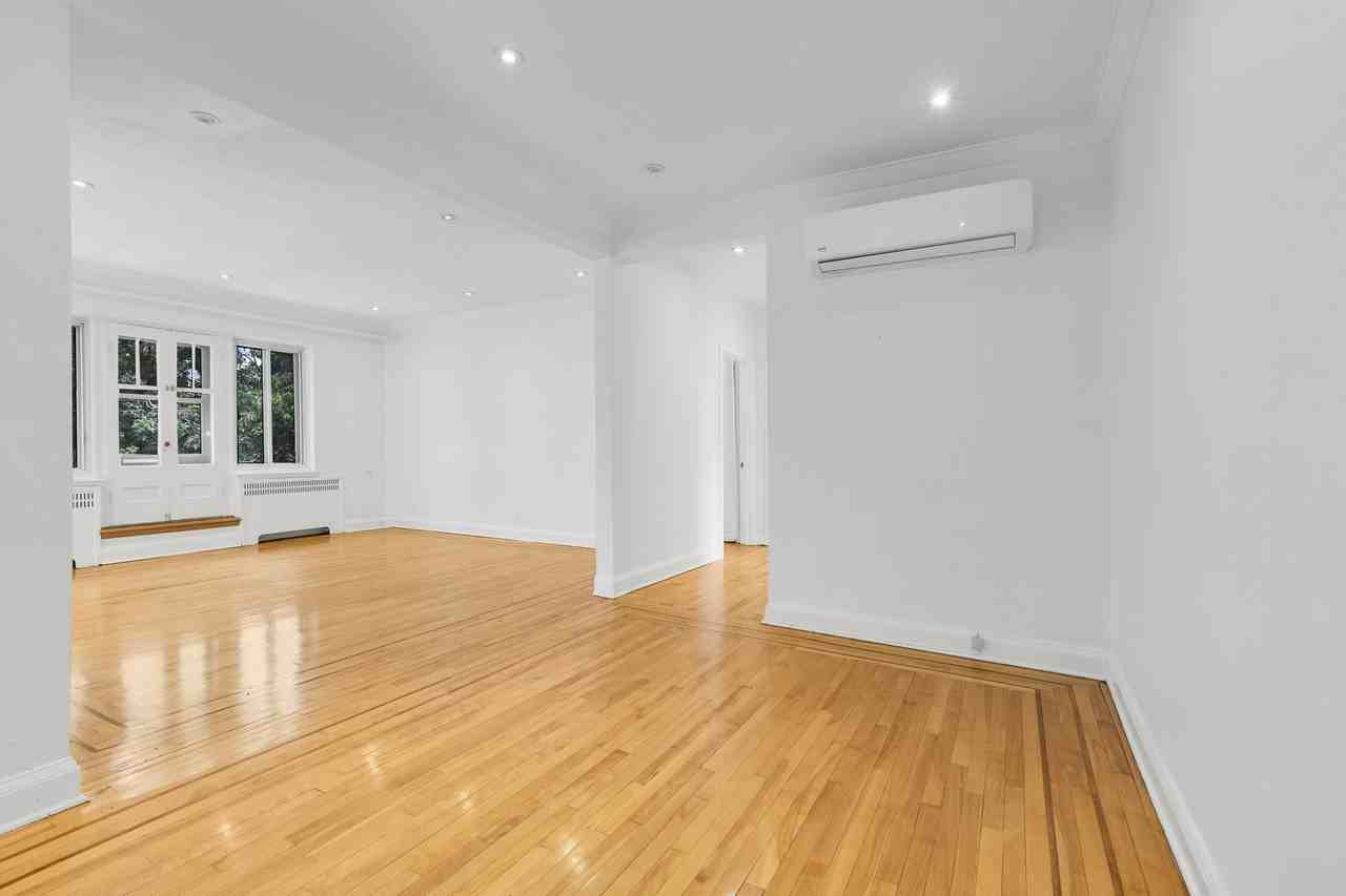4650 Avenue Bonavista - Photo 8