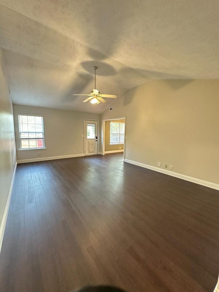 1171 Catawba Way - Photo 4 of 20