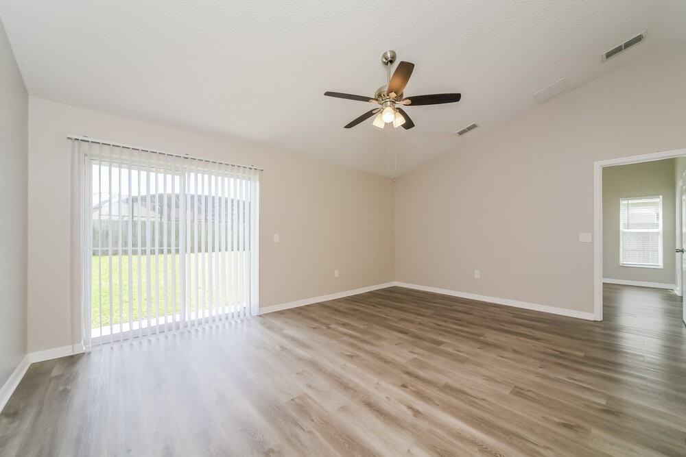 5537 Willow Bend Trl - Photo 5 of 16