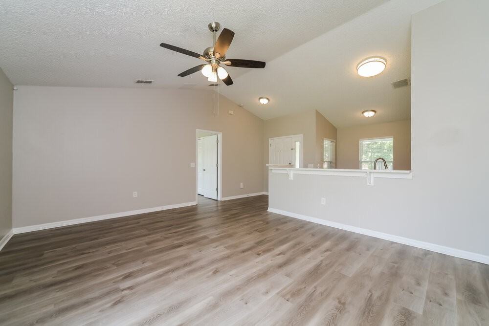 5537 Willow Bend Trl - Photo 6 of 16