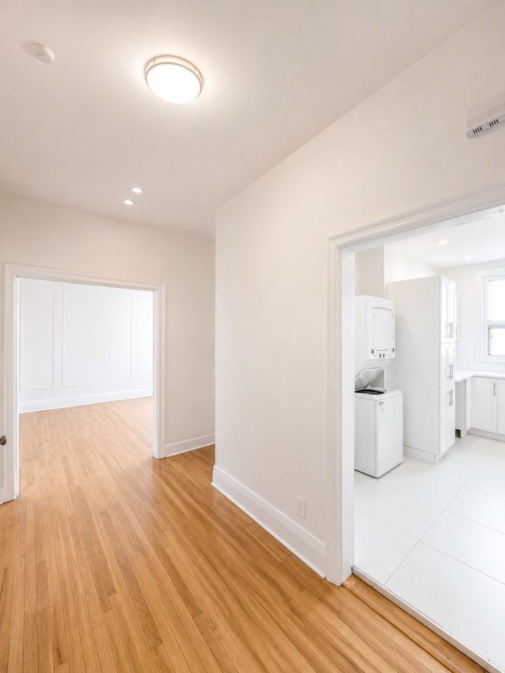 802 Avenue Dollard #5 - Photo 2 of 9