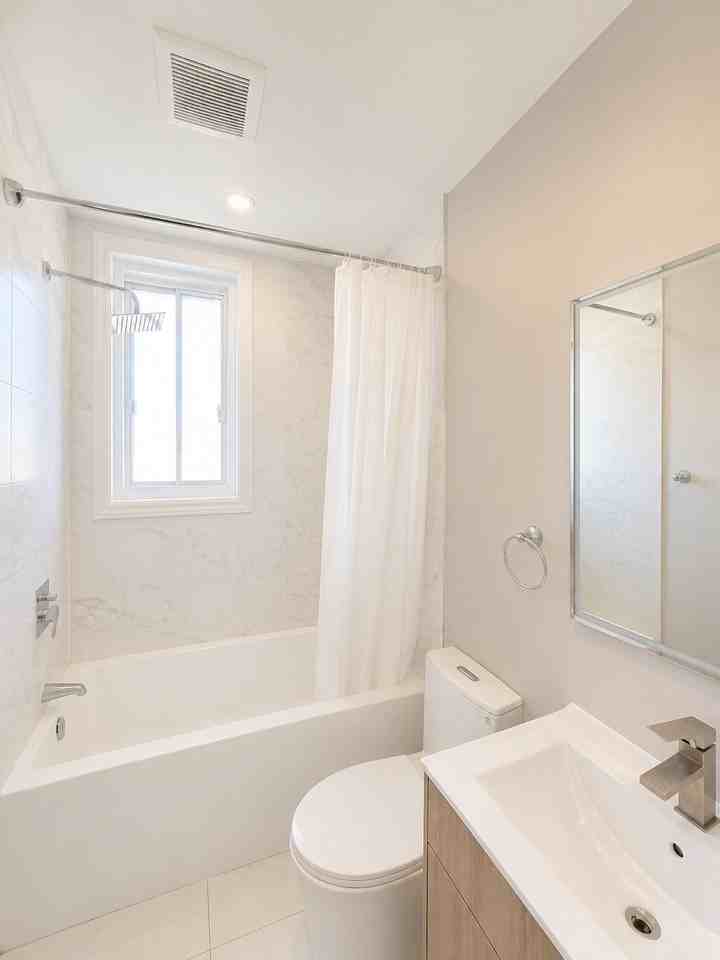 802 Avenue Dollard #5 - Photo 7 of 9