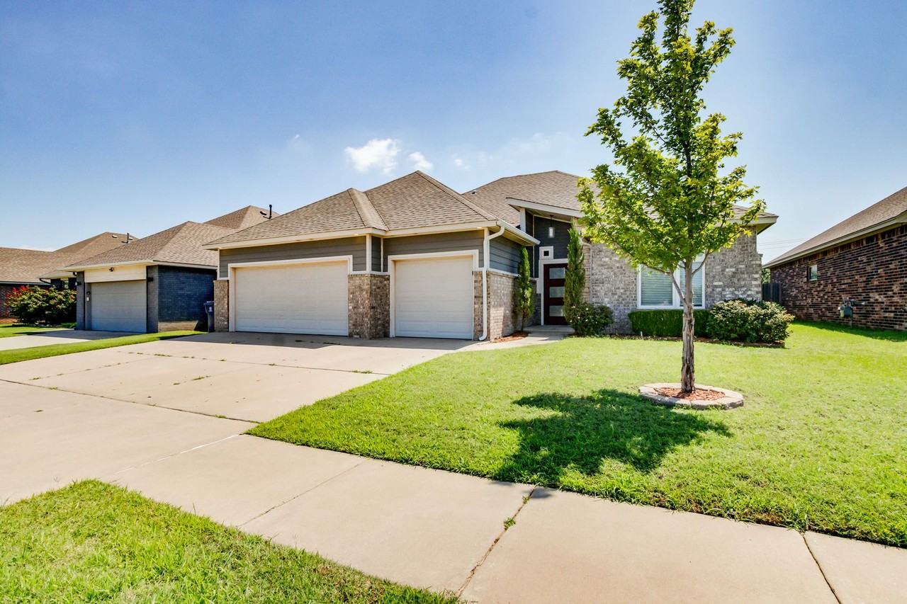 10608 Glover River Dr - Photo 2 of 39