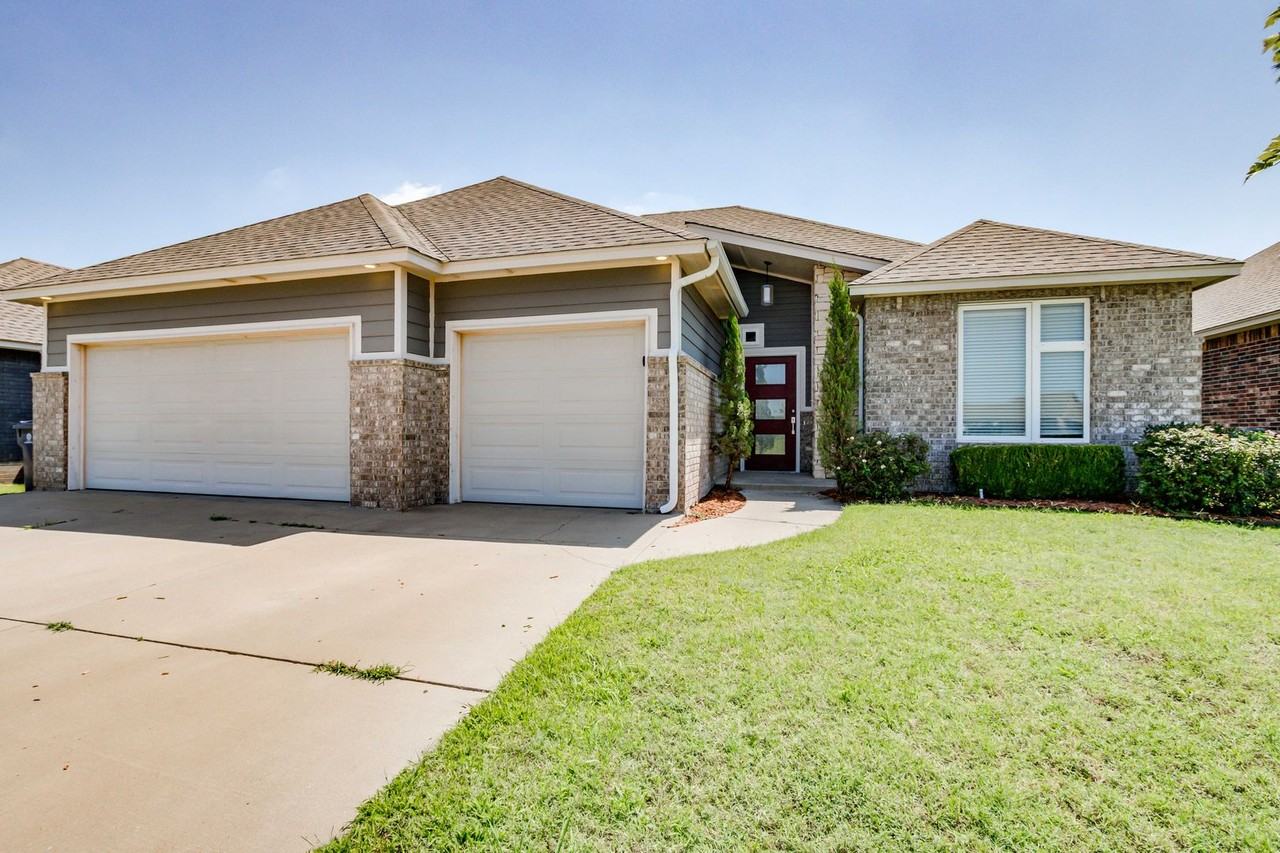 10608 Glover River Dr - Photo 3 of 39