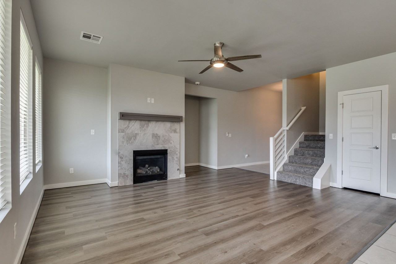 10608 Glover River Dr - Photo 6 of 39