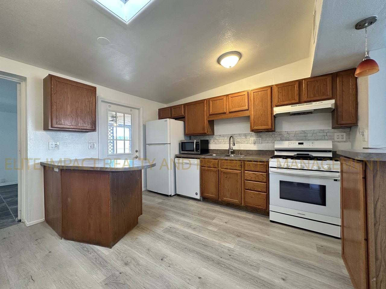4049 N Ray Pl #1 - Photo 5 of 23