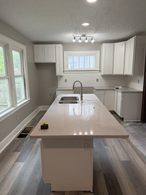 1465 Hildreth Ave #1 - Photo 2 of 4