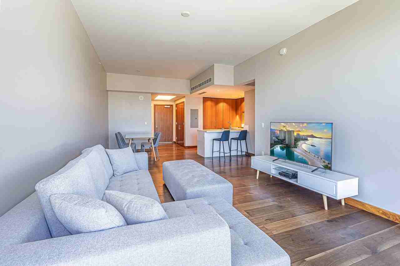 1555 Kapiolani Blvd #1915 - Photo 4 of 32