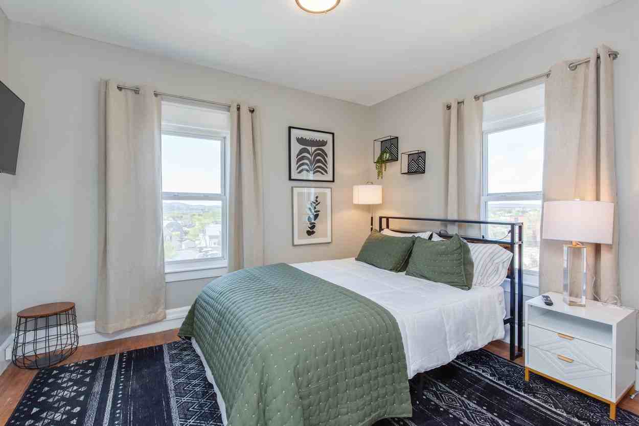 620 Prescott St #2 - Photo 7 of 11