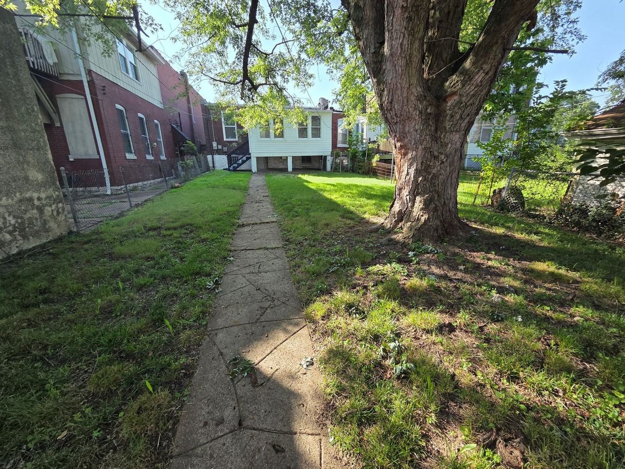 5005 Idaho Ave - Photo 4 of 10
