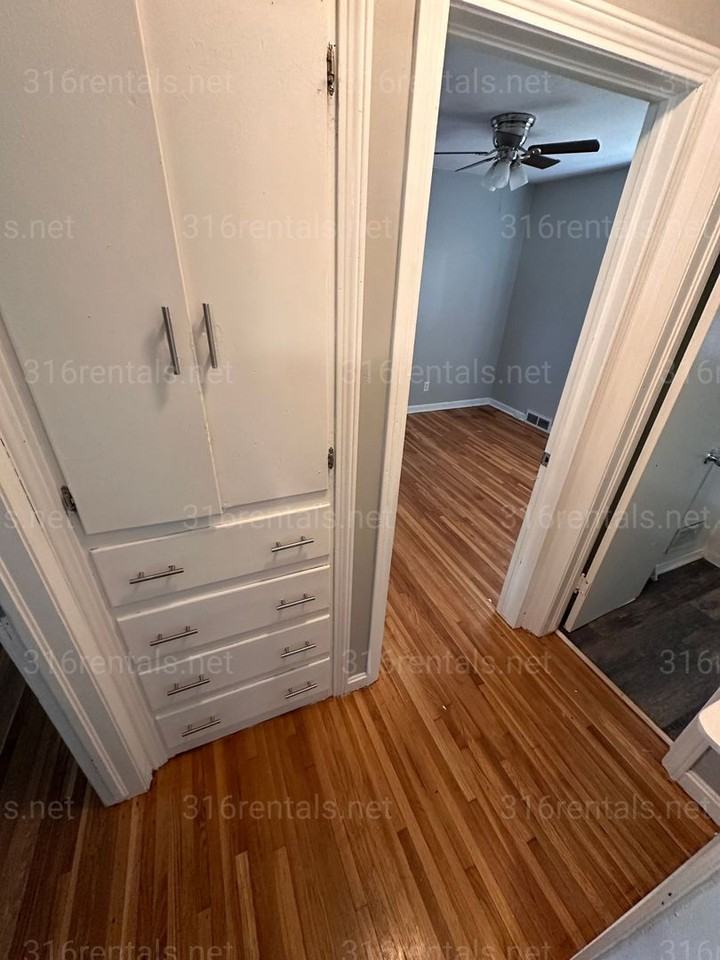 1707 Harding St - Photo 4 of 9
