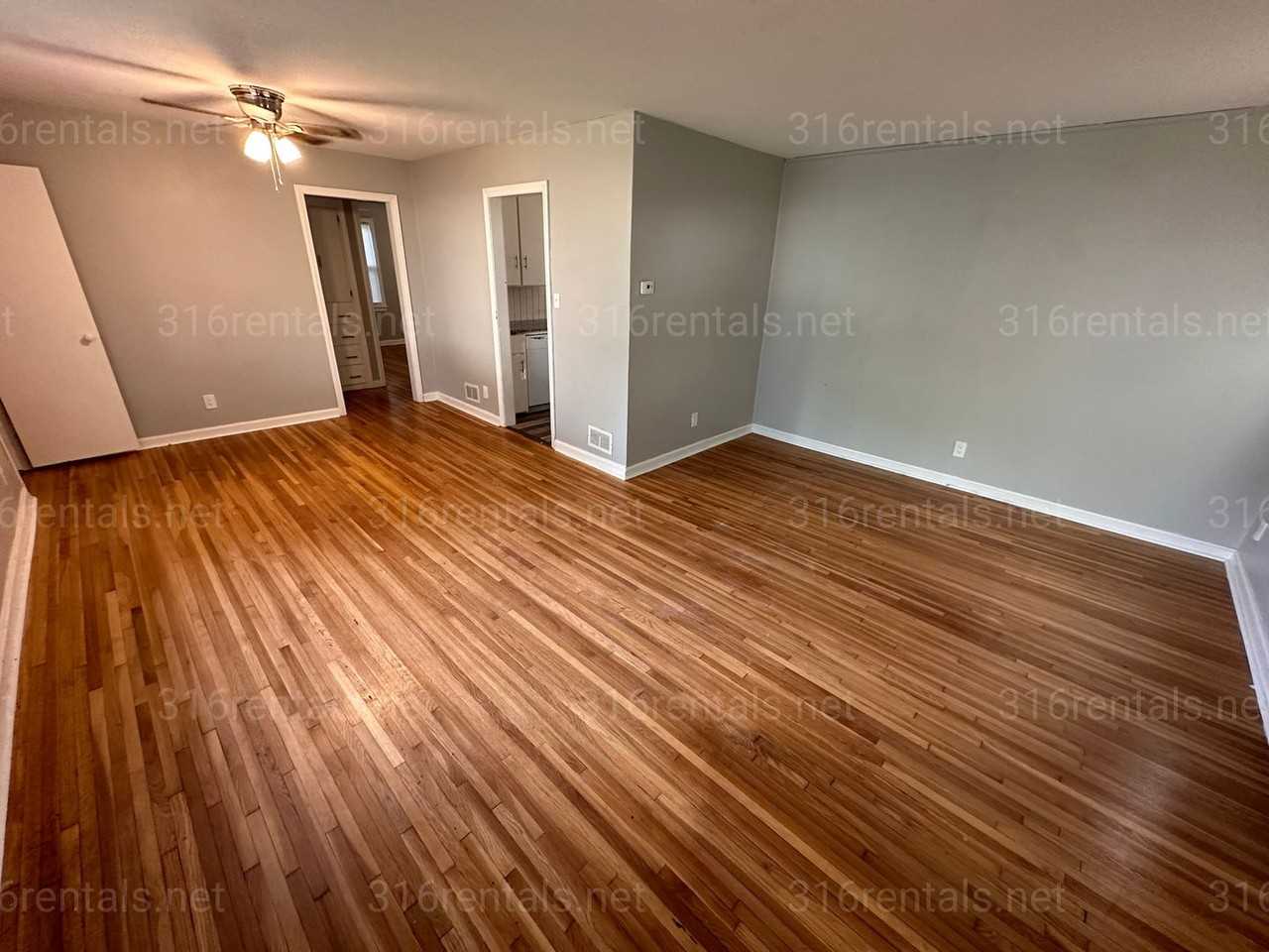 1707 Harding St - Photo 6 of 9