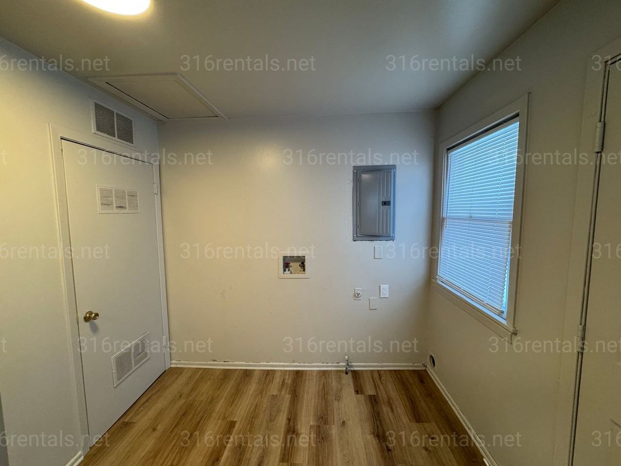 2437 N Estelle St - Photo 5 of 8