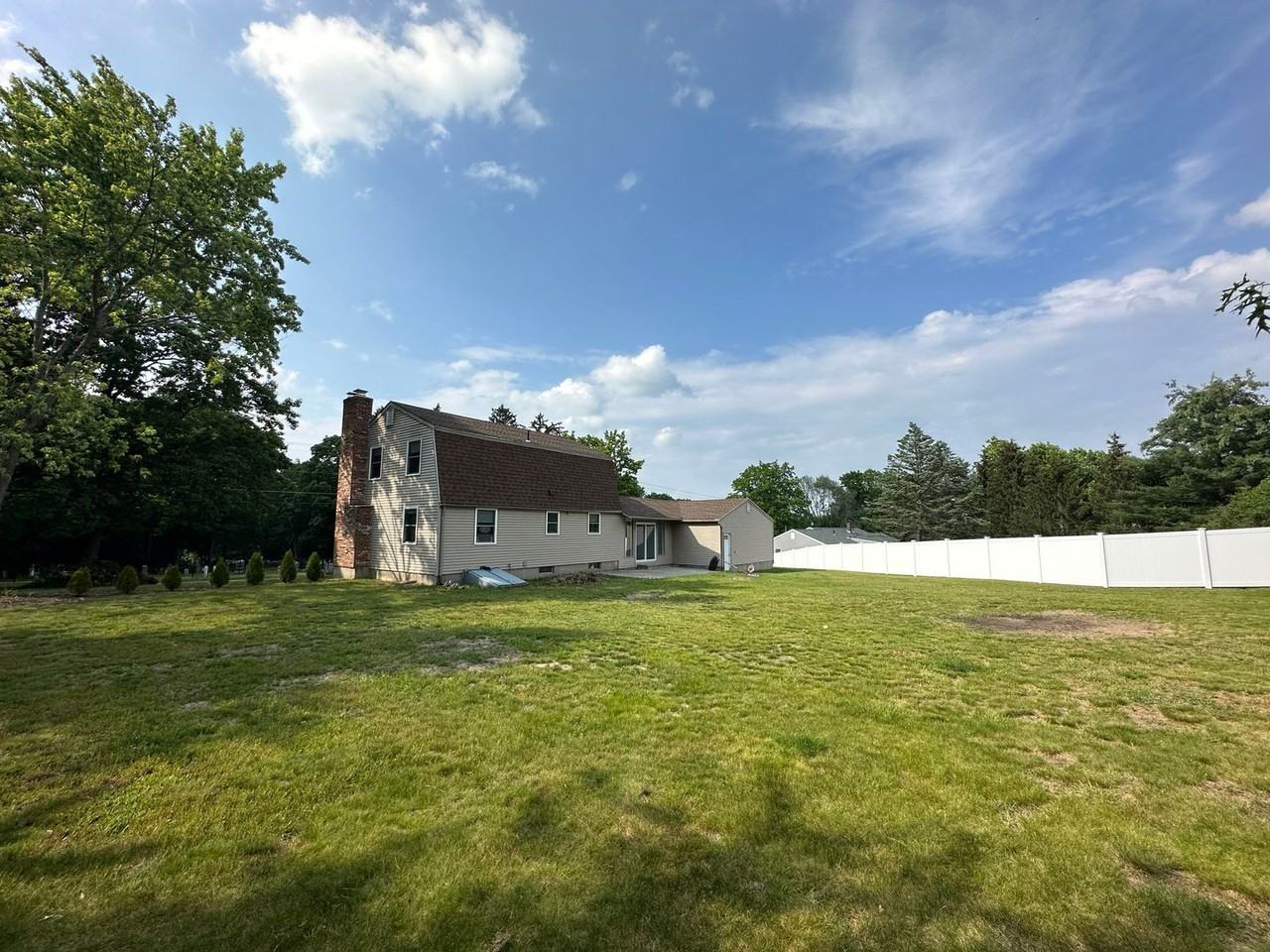 169 Rocky Hill Rd - Photo 2 of 35