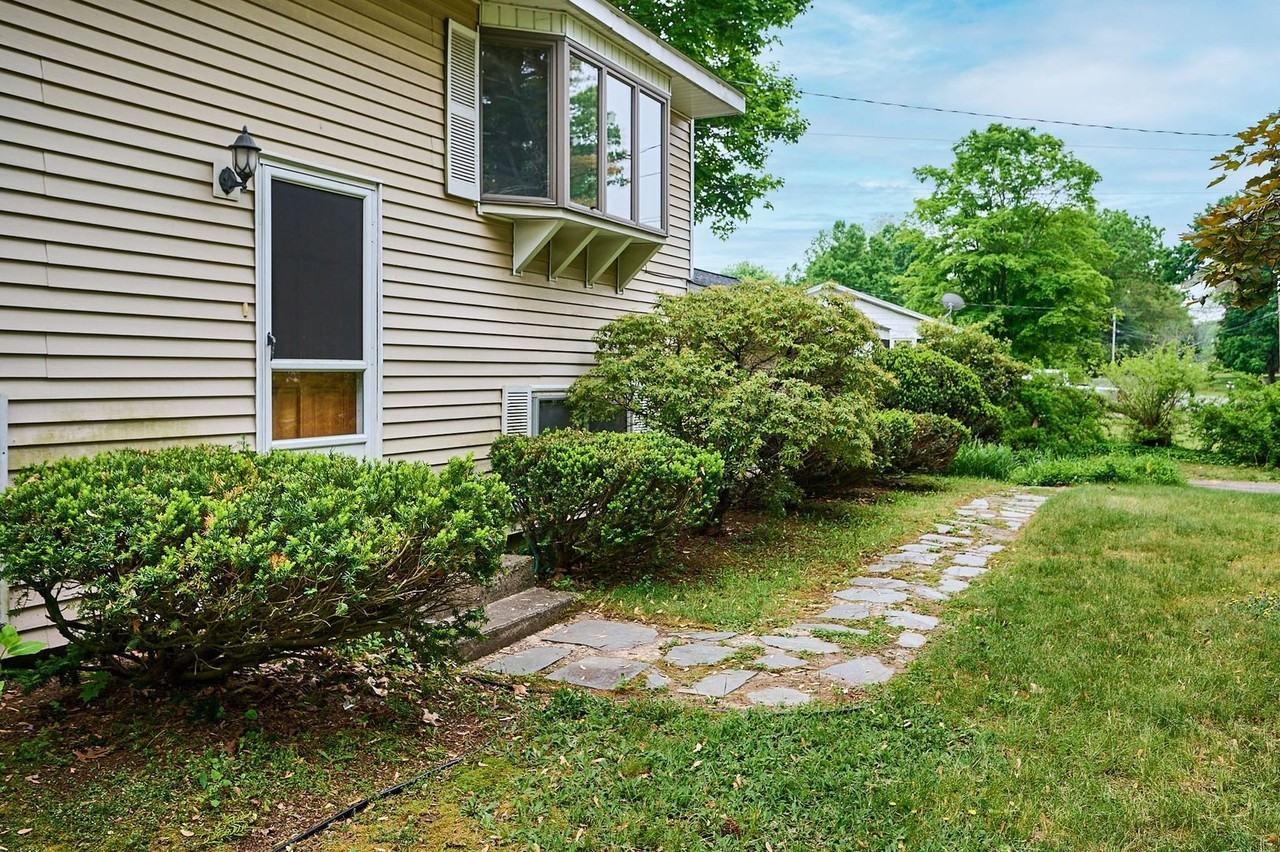 167 Rocky Hill Rd - Photo 5 of 27