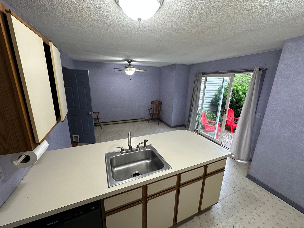 1 Salem Pl - Photo 4 of 22