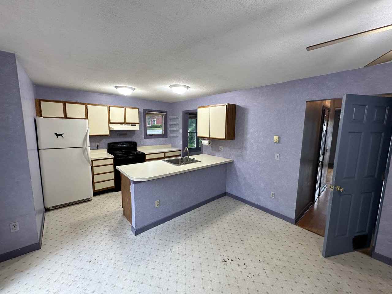 1 Salem Pl - Photo 6 of 22